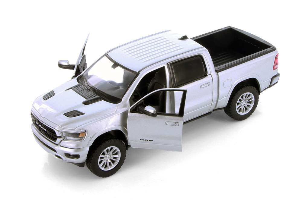 2019 Dodge Ram 1500 Crew Cab Laramie Pickup Truck, Silver - Showcasts 77357SV - 1/27 Scale Diecast Model Toy Car