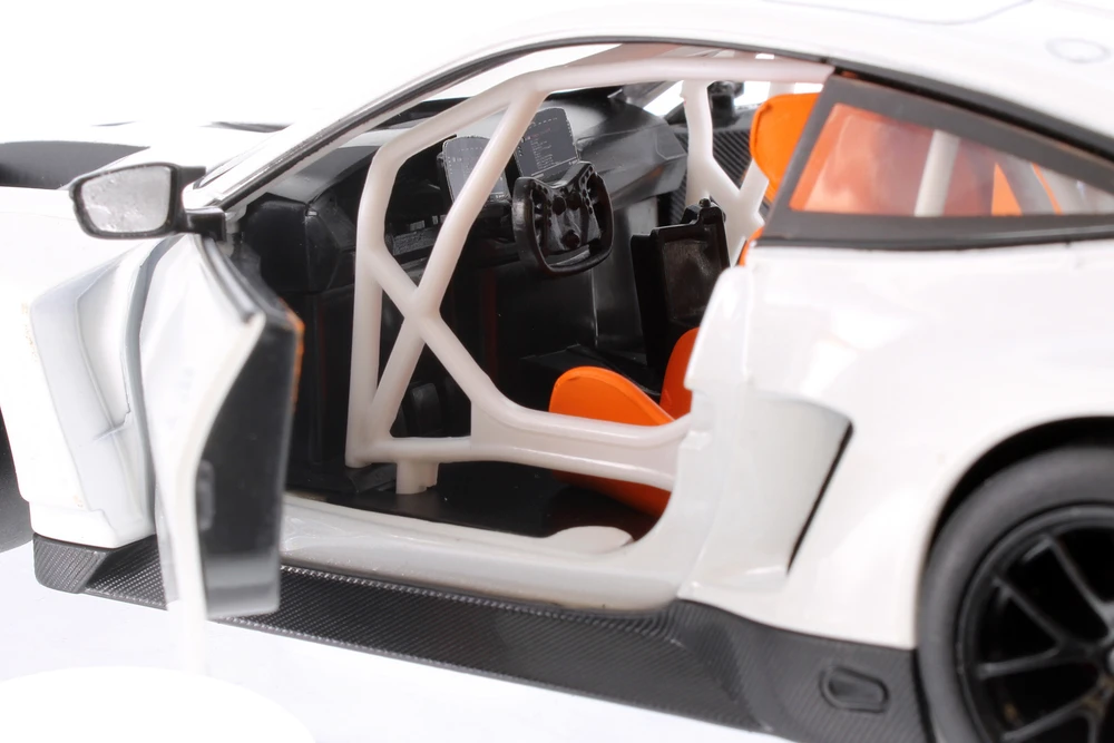 BMW M4 GT3, White - Showcasts 68277D - 1/24 Scale Diecast Model Toy Car (1 Car, No Box)