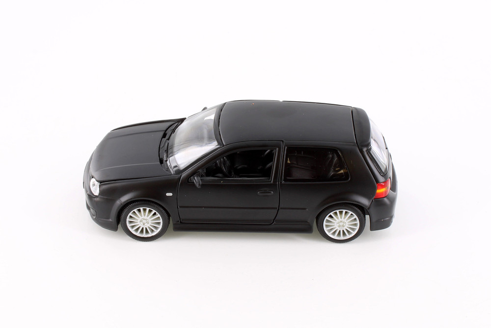 2004 Volkswagen Golf R32 Hardtop, Black - Showcasts 37290 - 1/24 Scale Diecast Model Toy Car (1 Car, No Box)