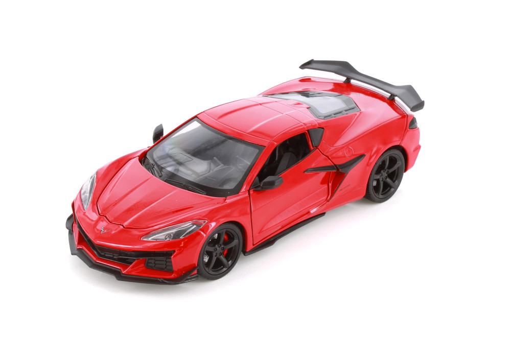 Box of 4 2023 Chevy Corvette Z06 Hardtop, Assorted Colors - Showcasts 24120/4D - 1/24 Scale Diecast Model Toy Cars