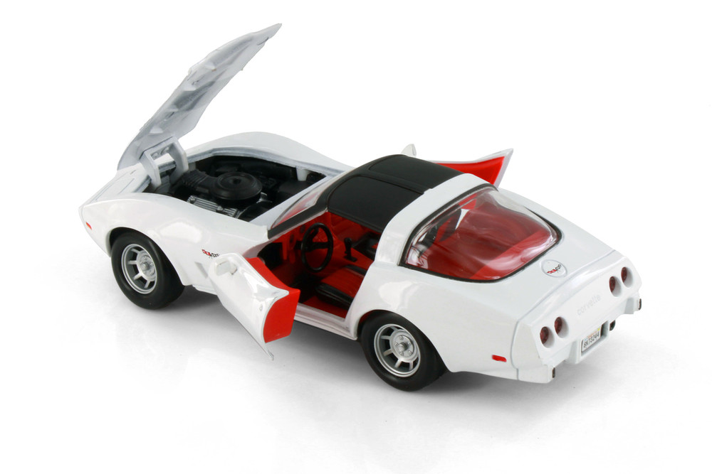 1979 Chevy Corvette Hardtop, White - Showcasts 77244AD - 1/24 Scale Diecast Model Toy Car