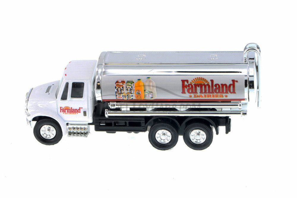International Farmland Dairies Tanker, White - Showcasts 2105FD3 - 5.5 Inch Scale Diecast Model Replica