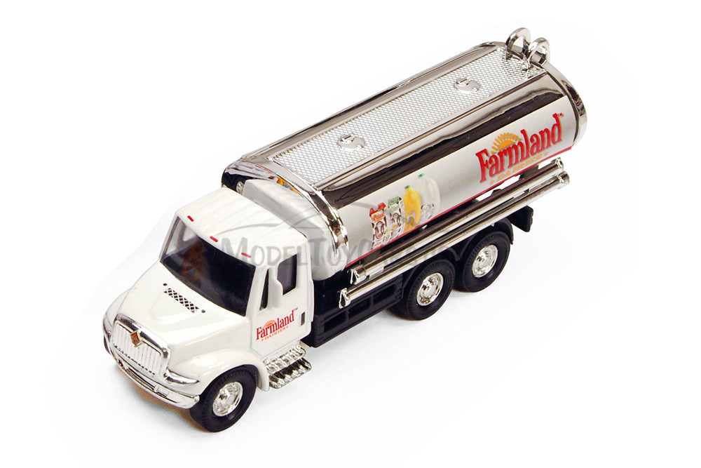 International Farmland Dairies Tanker, White - Showcasts 2105FD3