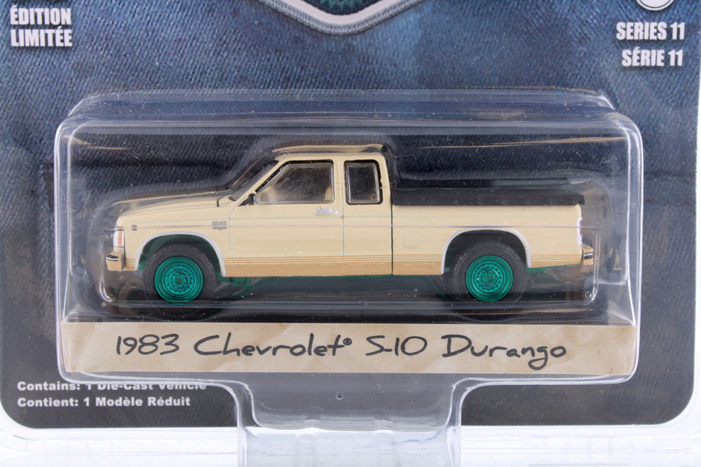 GREEN MACHINE 1983 Chevy S-10 Durango with Bed Cover, Beige/Tan - Greenlight 35240C/48 - 1/64 Scale Diecast Car