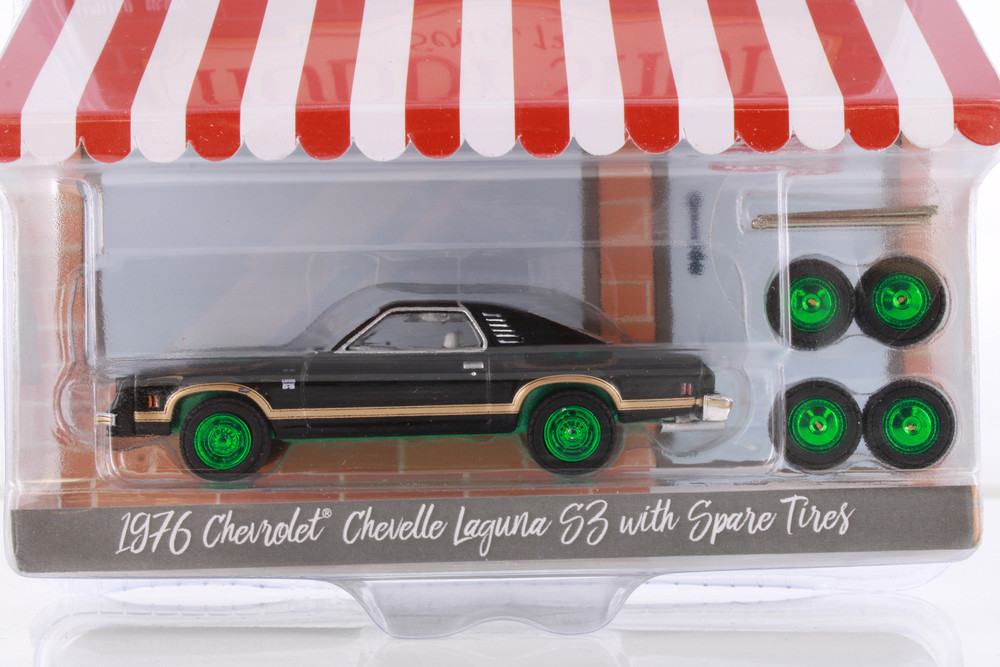 GREEN MACHINE 1976 Chevy Chevelle Laguna S2 w/ Spare Tires, Black - Greenlight 97130B - 1/64 scale Diecast Car