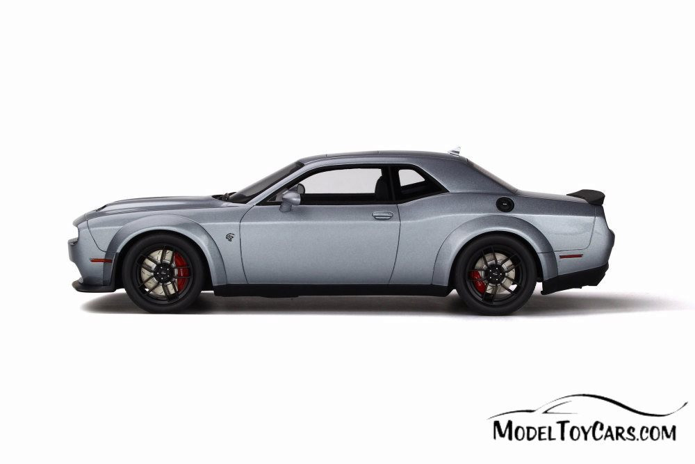 Dodge Challenger SRT Hellcat Hardtop, Silver - GT Spirit GT226 - 1