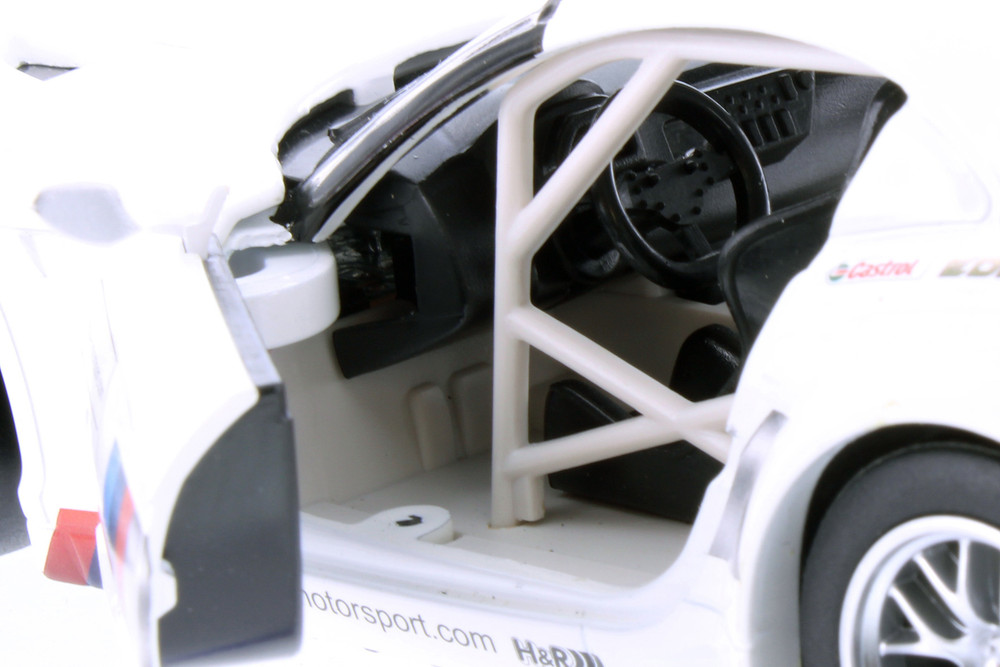 BMW Z4 GT3, White Sports Car - Showcasts 68260D - 1/24 Scale