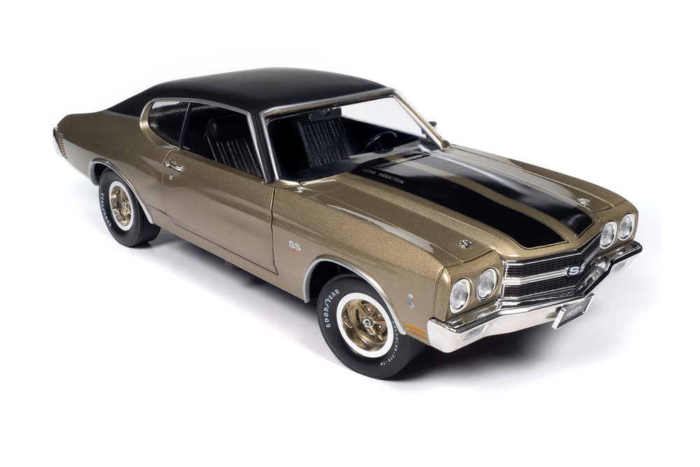 1970 Chevy Chevelle SS, Tricentennial Gold - Auto World AMM1332