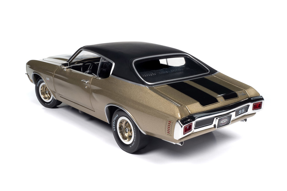 1970 Chevy Chevelle SS, Tricentennial Gold - Auto World AMM1332