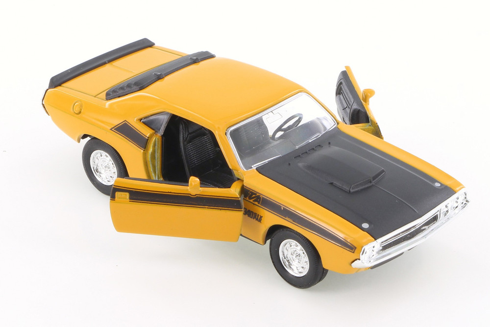 1970 Dodge Challenger Trans-Am Hardtop, Orange - Welly 43663D - 4.5" Scale Diecast Model Toy Car