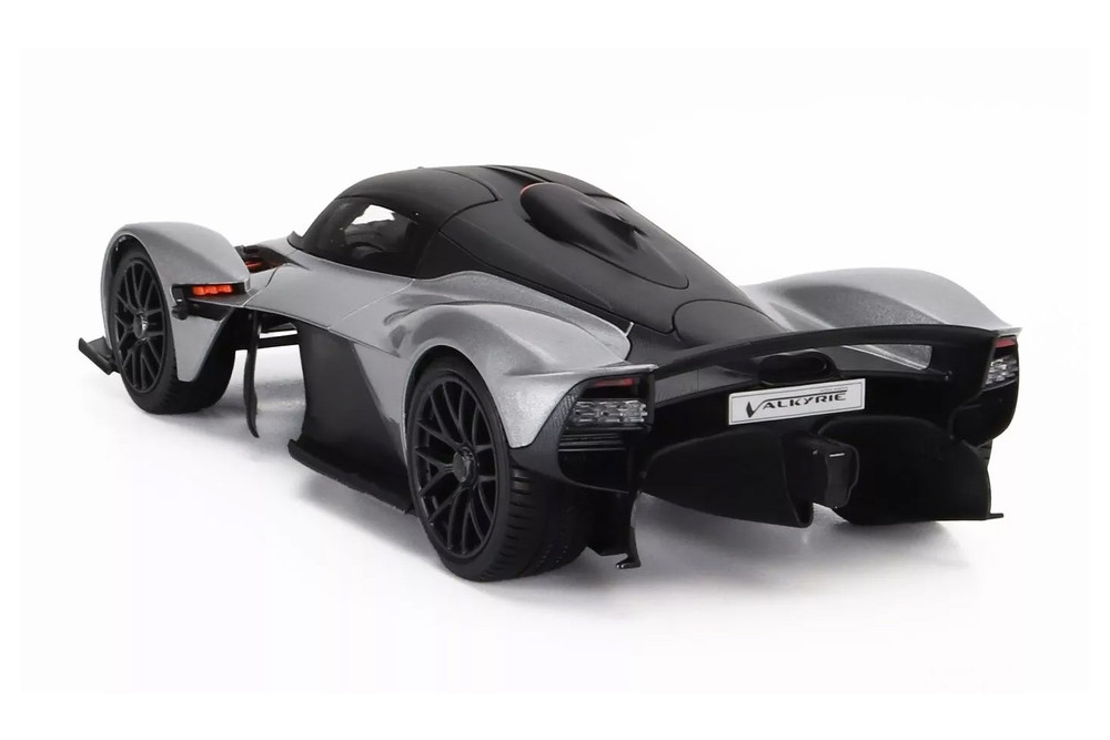 2022 Aston Martin Valkyrie, Silver - Maisto 31465SL - 1/18 Scale