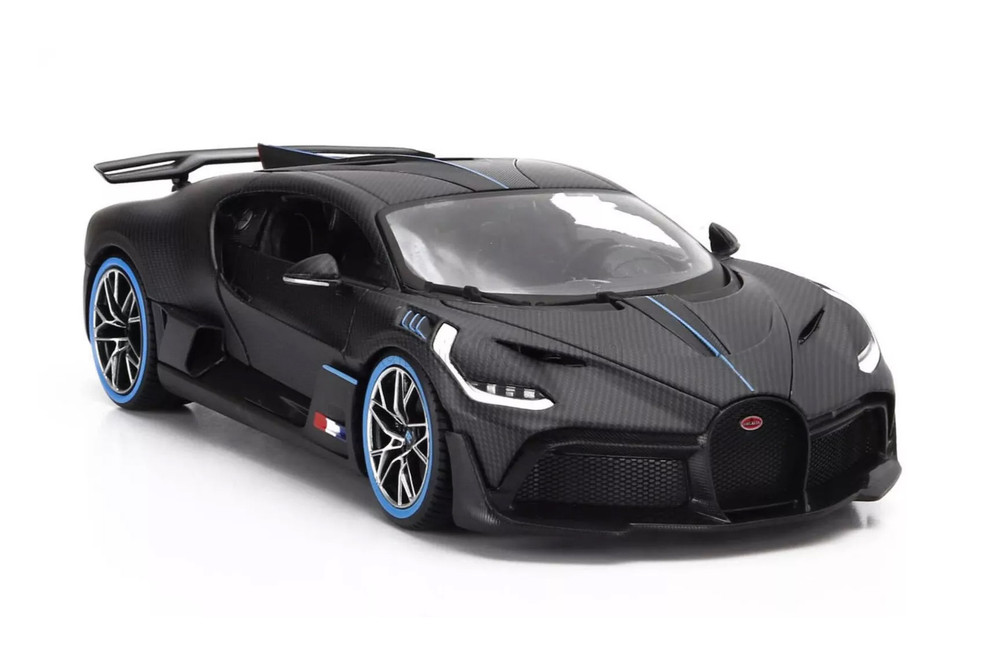 Bugatti Divo, Carbon Fiber Black - Bburago 18-11101 - 1/18 Scale