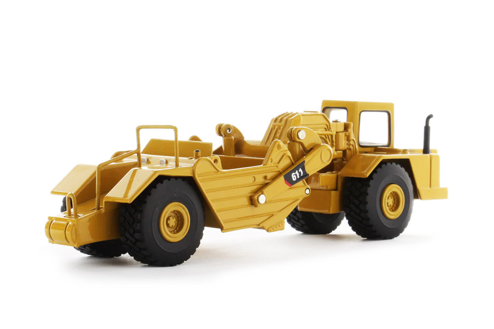 Caterpillar Wheel Tractor 611 Scraper, Yellow/Black - Diecast Masters 85695 - 1/64 Scale Diecast Model Toy Car