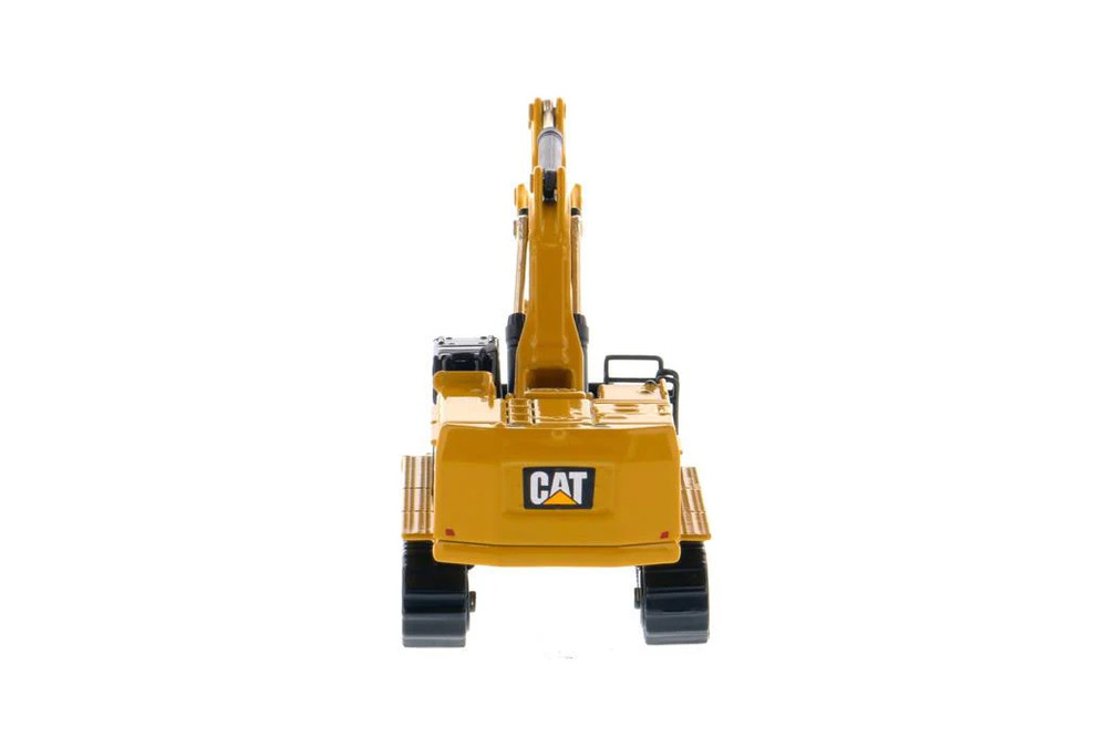 Caterpillar 390F L Hydraulic Excavator, Yellow - Diecast Masters 85537 - 1/125 Scale Diecast Model Toy Car
