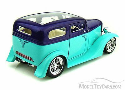 1931 Ford Model A Sedan, Light Green - Yatming 92848 - 1/18 Scale