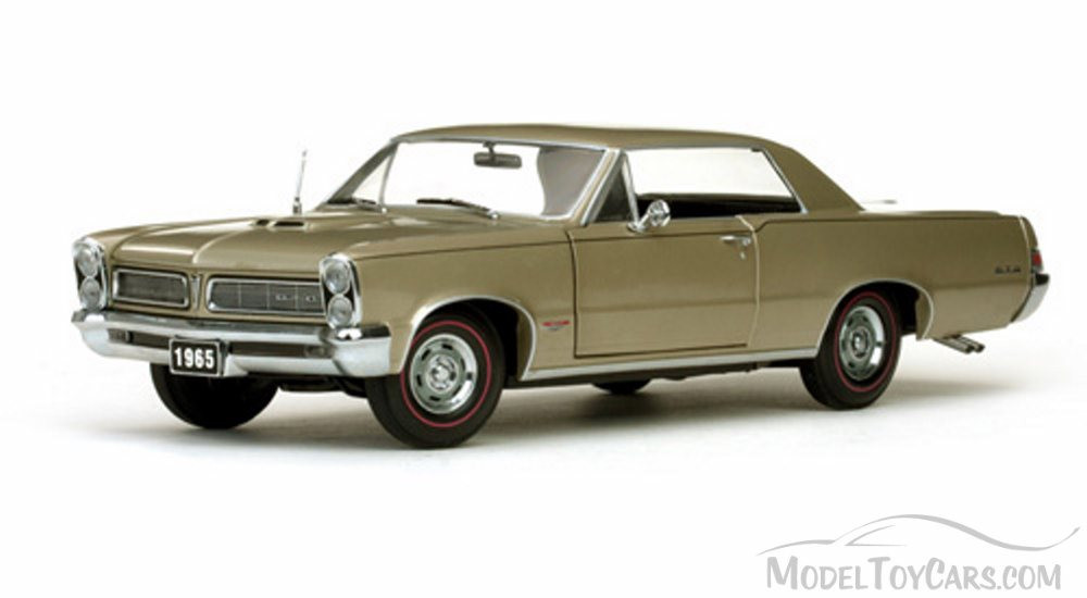 1965 Pontiac GTO, Gold - Sun Star 1809 - 1/18 Scale Diecast Model