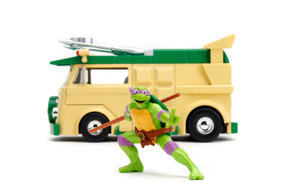 Party Wagon w/Donatello Diecast Figure, Teenage Mutant Ninja