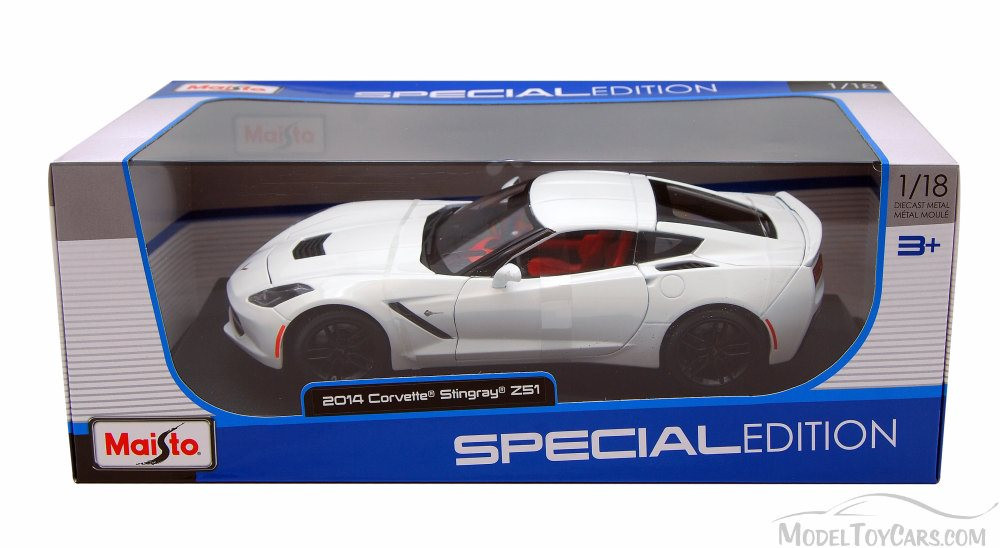 2014 Chevrolet Corvette Stingray, White - Maisto 31677 - 1/18 scale diecast  model car