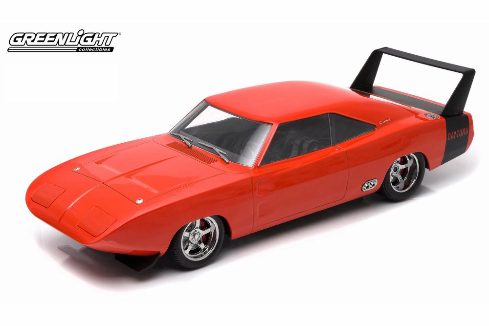 1969 Dodge Charger Daytona, Orange - Greenlight 19004 - 1/18 Scale