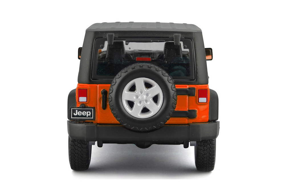 2015 Jeep Wrangler Unlimited, Orange w/Black Roof - Maisto 38268OR
