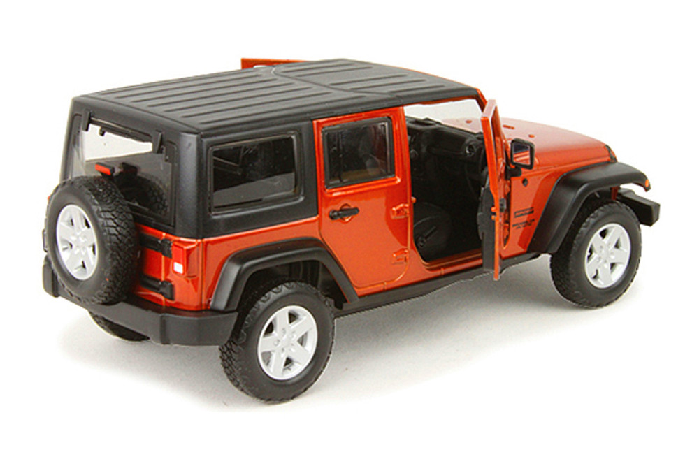 2015 Jeep Wrangler Unlimited, Orange w/Black Roof - Maisto 38268OR