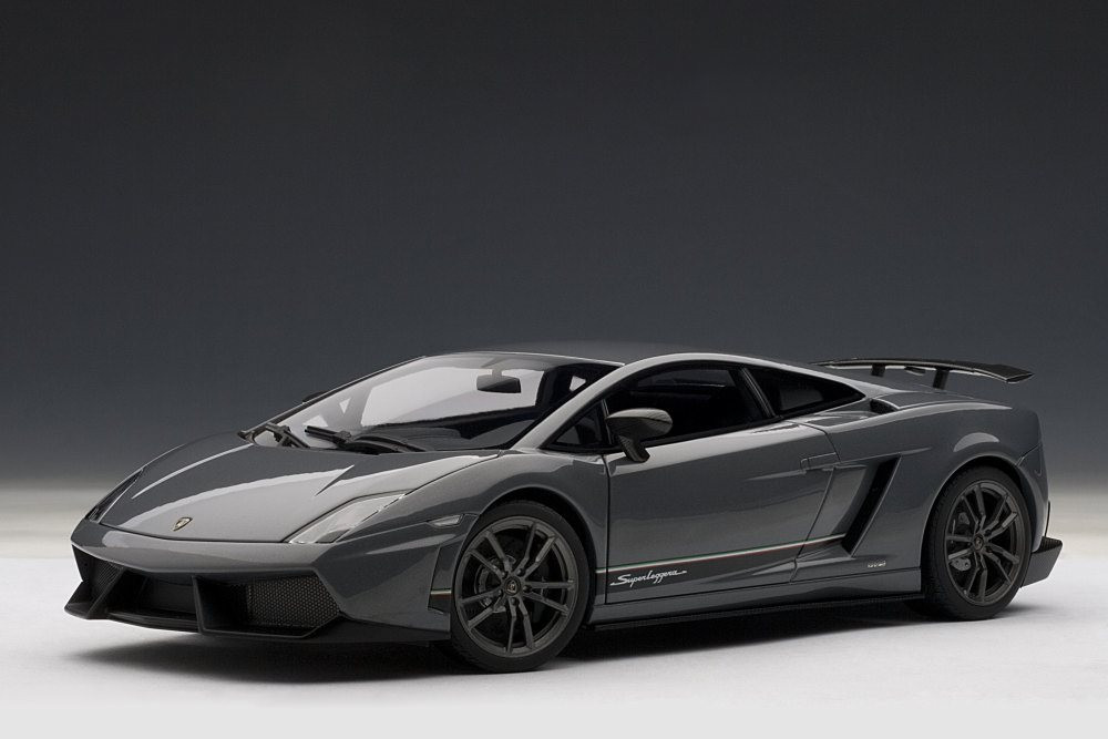 Lamborghini Gallardo LP570, Gunmetal Gray - Auto Art 74657 - 1/18 Scale Diecast Model Toy Car