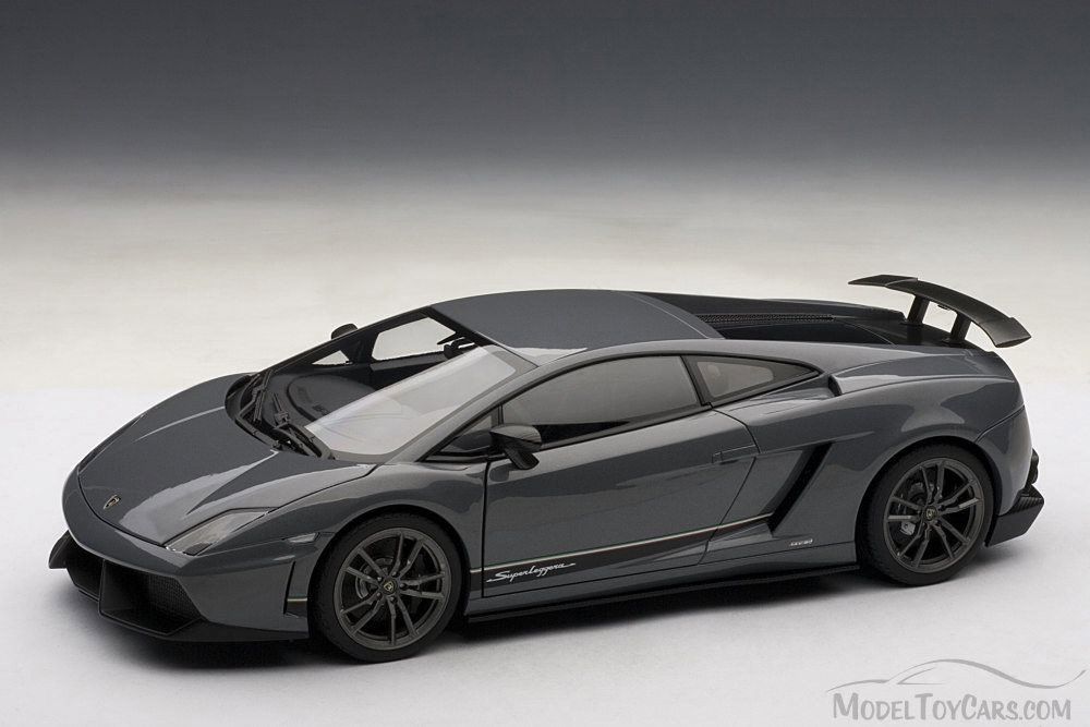 Lamborghini Gallardo LP570, Gunmetal Gray - Auto Art 74657 - 1/18