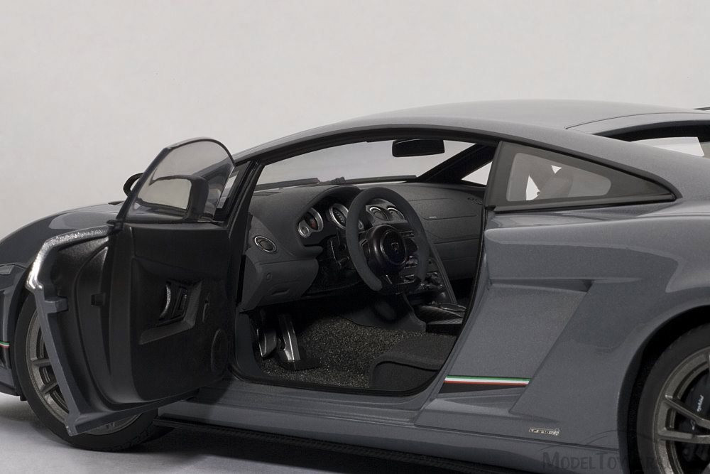 Lamborghini Gallardo LP570, Gunmetal Gray - Auto Art 74657 - 1/18