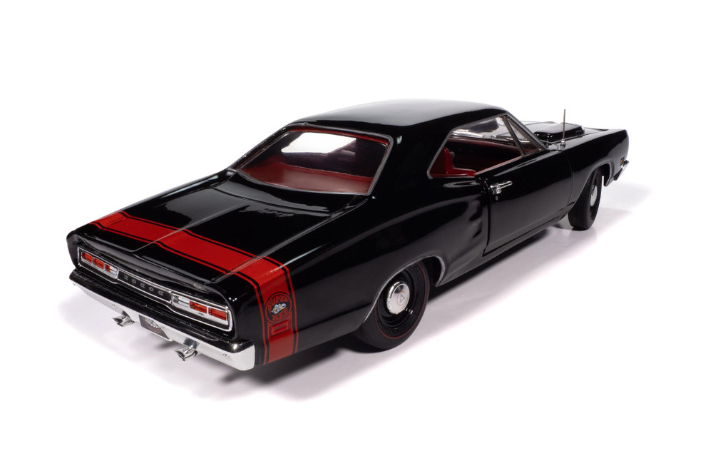 1969 Dodge Coronet Super Bee, Black - Auto World AMM1347 - 1/18 Scale Diecast Model Toy Car