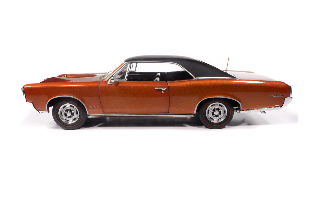 1966 Pontiac GTO Magazine Cover Car (July 2024), Copper Blaze - Auto World AMM1346 - 1/18 Scale Diecast Model Toy Car
