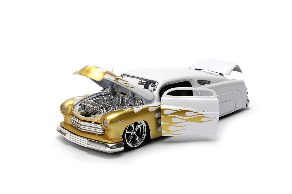 1951 Mercury Coupe, White w/Gold Flames - Jada Toys 36452 - 1/24