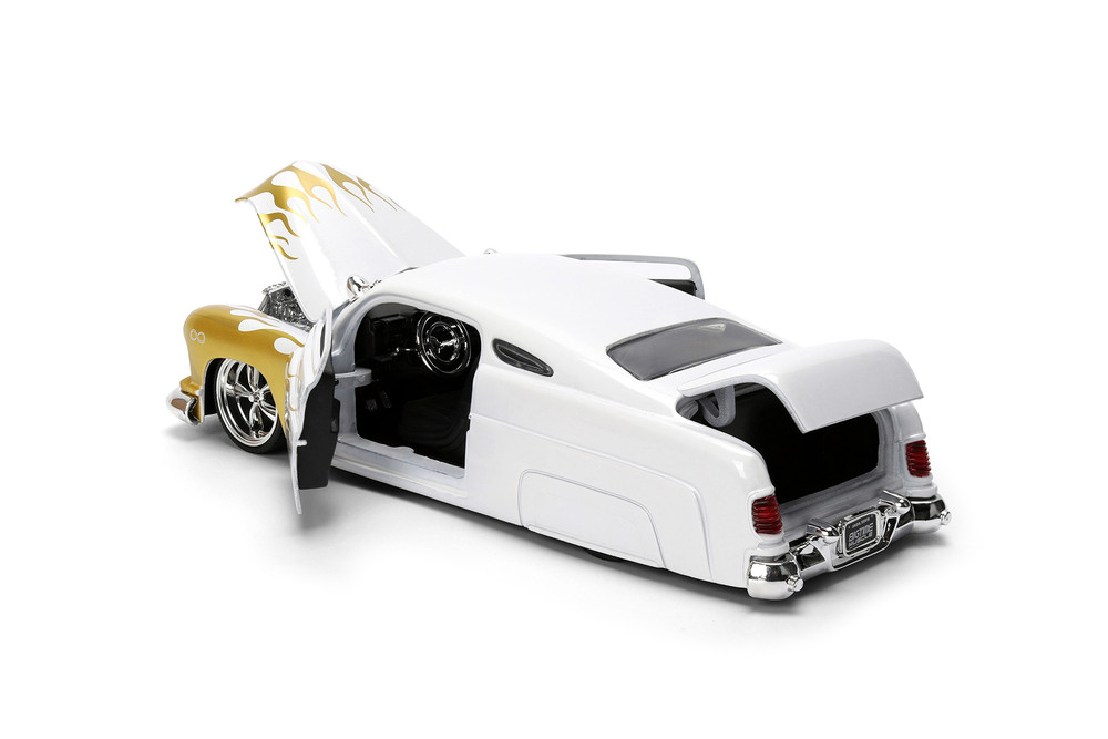 1951 Mercury Coupe, White w/Gold Flames - Jada Toys 36452 - 1/24