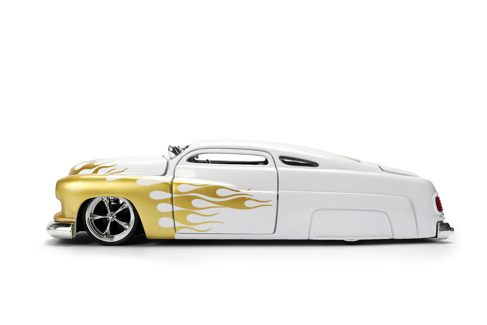 1951 Mercury Coupe, White w/Gold Flames - Jada Toys 36452 - 1/24