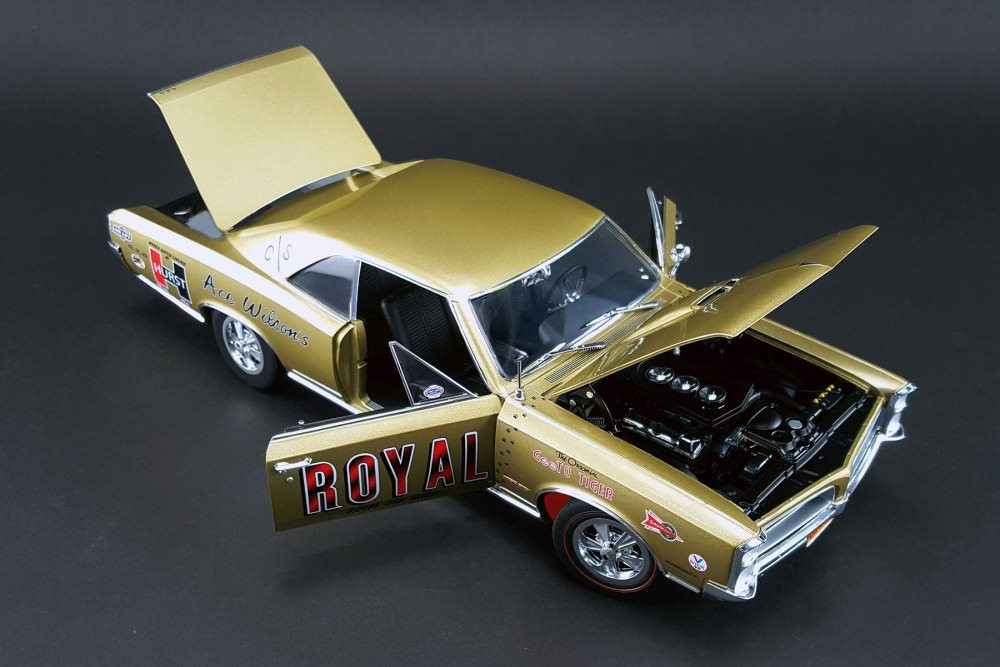 1966 Ace Wilson's Royal Pontiac GTO Tiger Drag Car, Tiger Gold - Acme 1801206 - 1/18 Scale Diecast Model Toy Car
