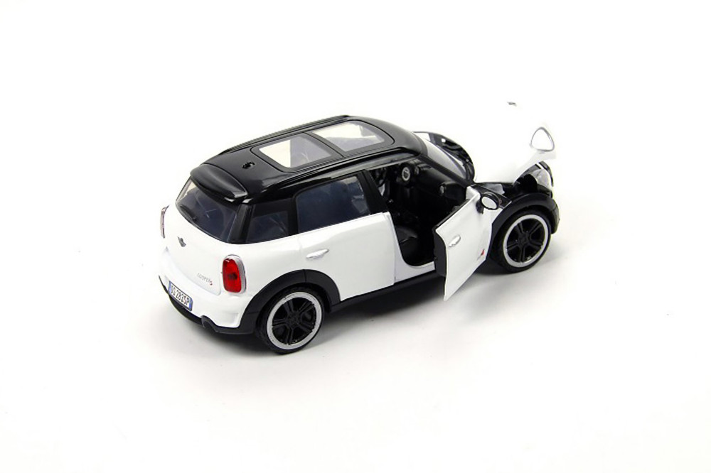 Mini Cooper S Countryman w/Sunroof, White - Showcasts 73353WT - 1