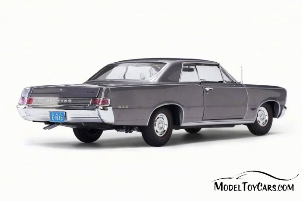 1965 Pontiac GTO, Iris Mist Purple - Sun Star 1845 - 1/18 Scale