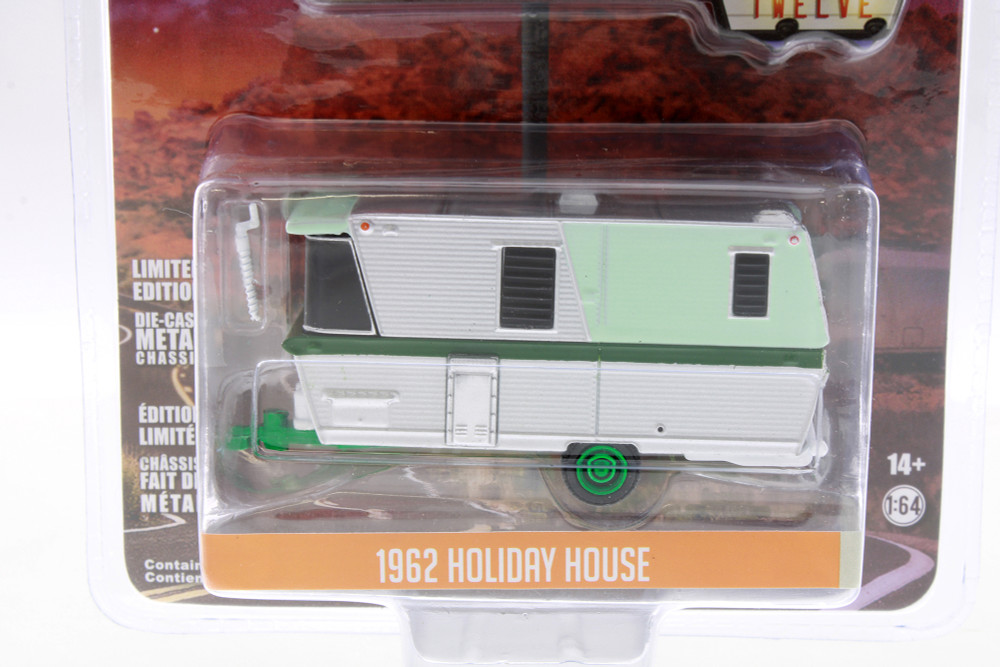 GREEN MACHINE 1962 Holiday House Travel Trailer, Silver - Greenlight 34120A/48 - 1/64 scale Diecast Model Toy Car