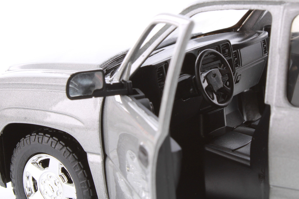 2006 Chevy Silverado 1500 Double Cab Truck, Silver - Showcasts 77393D - 1/25 Scale Diecast Model Toy Car