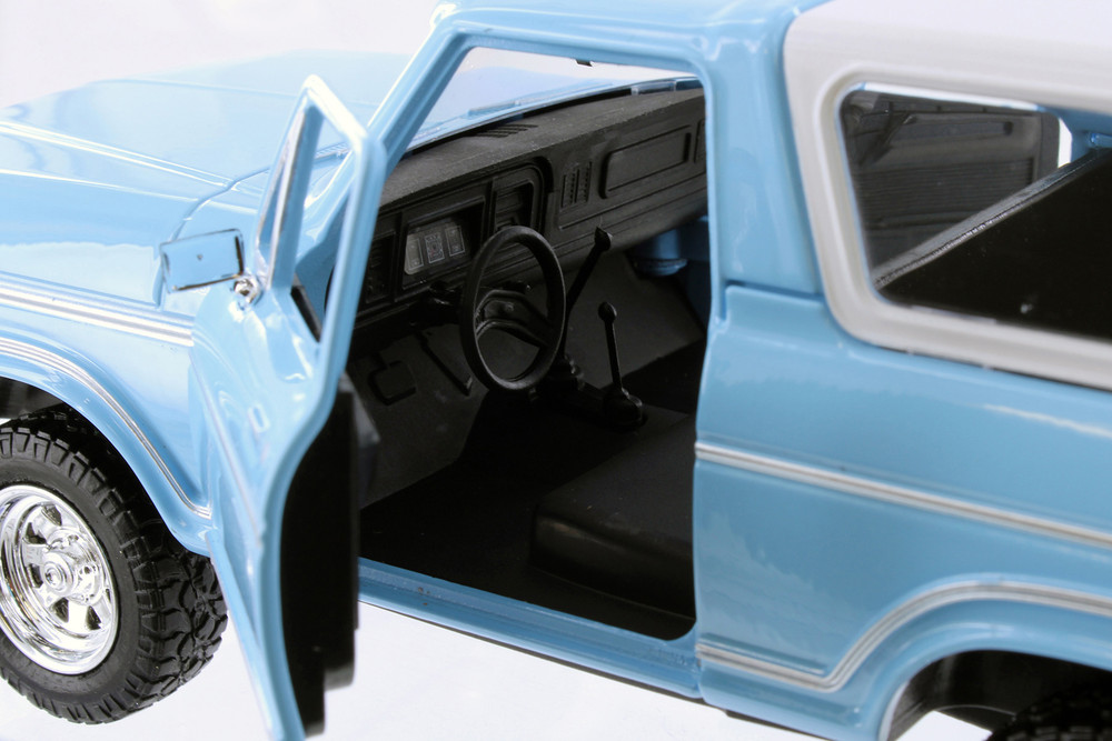 1978 Ford Bronco, Blue - Showcasts 77373D - 1/24 Scale Diecast Model Toy Car