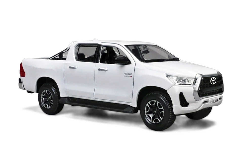 Toyota Hilux Double Cab Pickup Truck, White - Maisto 32920WT - 1