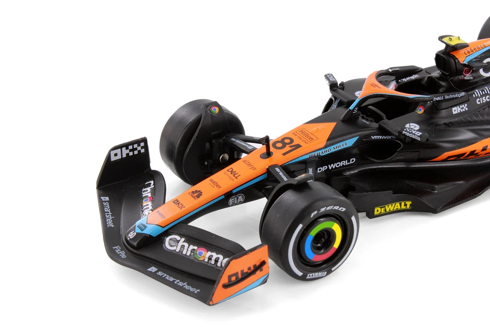 2023 McLaren MCL60 F1, #81 Oscar Piastri - Showcasts 68287D - 1/24 Scale Diecast Model Toy Car