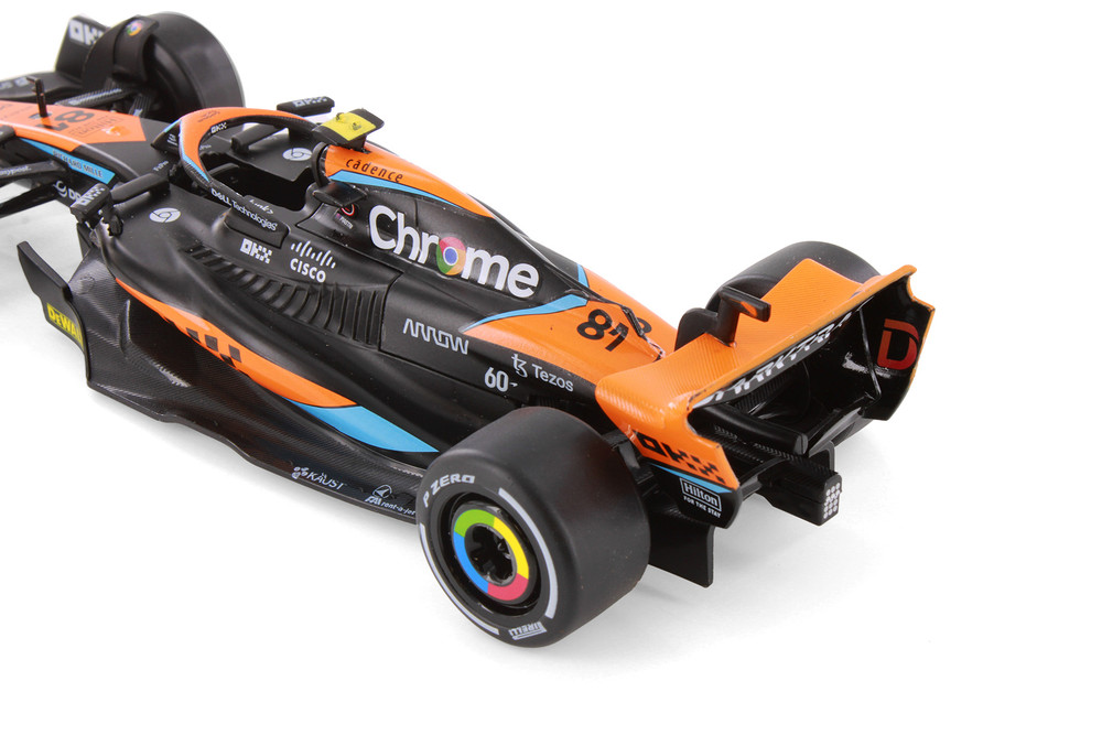2023 McLaren MCL60 F1, #81 Oscar Piastri - Showcasts 68287D - 1/24 Scale Diecast Model Toy Car