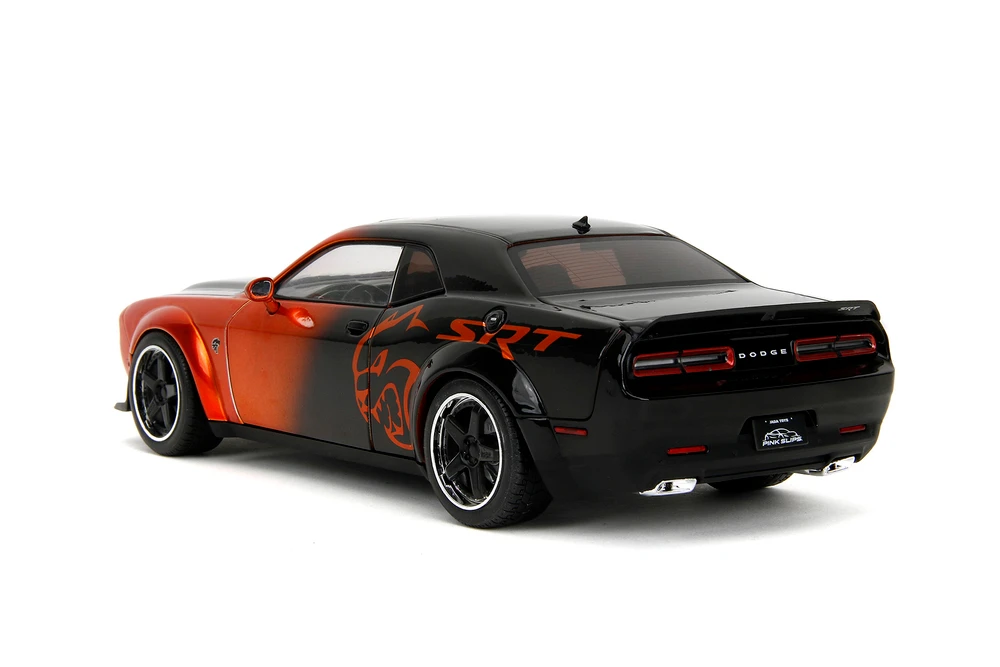 2015 Dodge Challenger SRT Hellcat Redeye Widebody w/Display Base, Orange/Black - Jada Toys 35722 - 1/18 Scale Diecast Model Toy Car