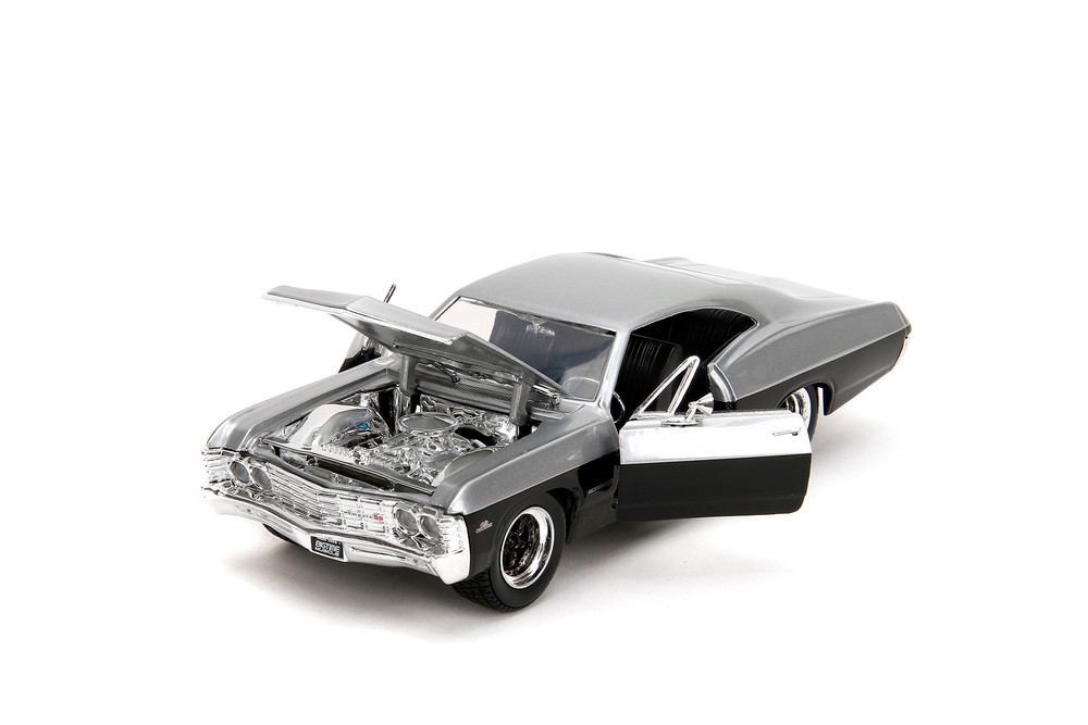 1967 Chevy Impala SS Hardtop, Silver/Black - Jada Toys 35217 - 1