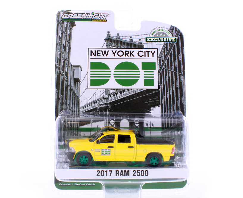 GREEN MACHINE 2017 Ram 2500 Pick Up Truck, Yellow - Greenlight 30173/48 - 1/64 scale Diecast Model Toy Car
