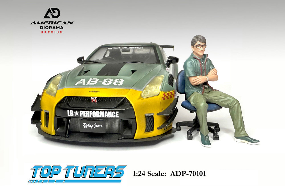 Top Tuners Figure #1 w/Chair, Green - American Diorama ADP-70101 - 1/24 Scale Figurine - Diorama Accessory