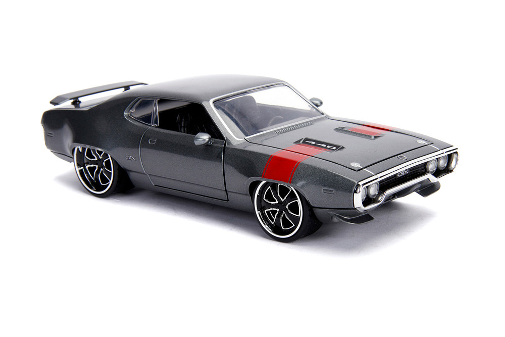 1972 Plymouth GTX Hardtop, Gray w/Red Stripe - Jada Toys 30530 - 1/24 Scale Diecast Model Toy Car