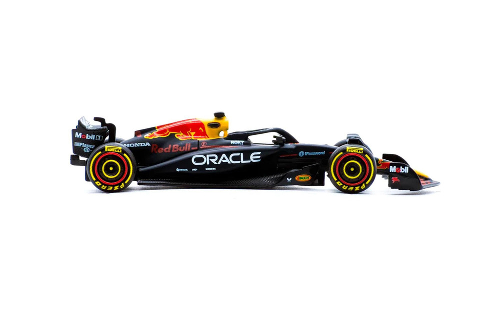 2025 Oracle Red Bull Racing RB21, #1 Max Verstappen - Bburago 18