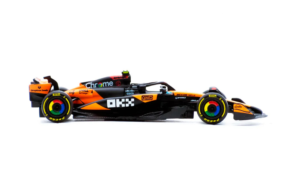 2025 McLaren MCL39 Formula One F1, #4 Lando Norris - Bburago 18-58001/4 - 1/64 Scale Diecast Model Toy Car