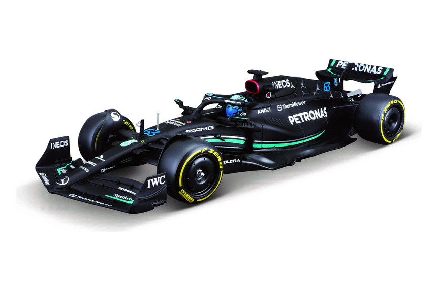 2023 Mercedes-Benz AMG Petronas w/Driver, #63 George Russell - Bburago 18-28028/63A - 1/24 Scale Diecast Model Toy Car
